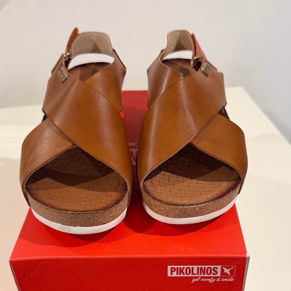 PIKOLINOS Mahon Brown Leather Sandals. Size 41